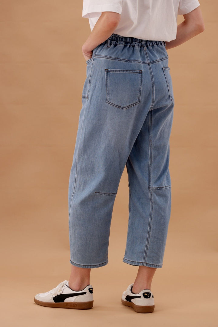 Wakee Barrel Jean Light Blue
