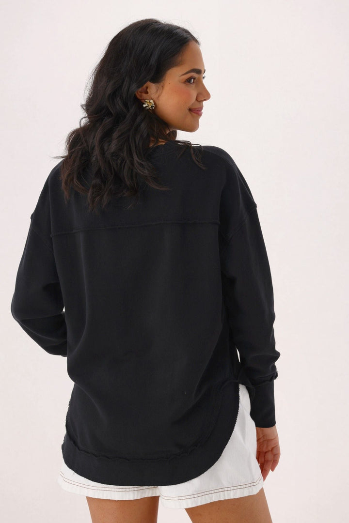 Foxwood Simplified Crew Black on Black